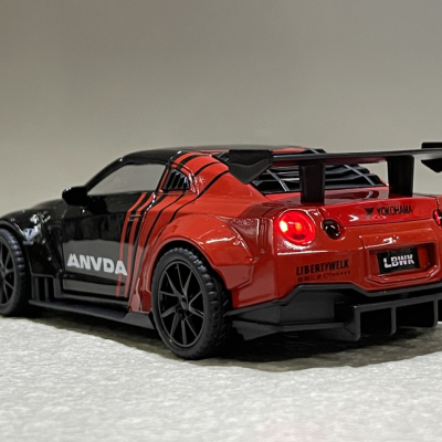 ​Mô hình xe ô tô NISSAN GT-R  R35 tỷ lệ 1:32