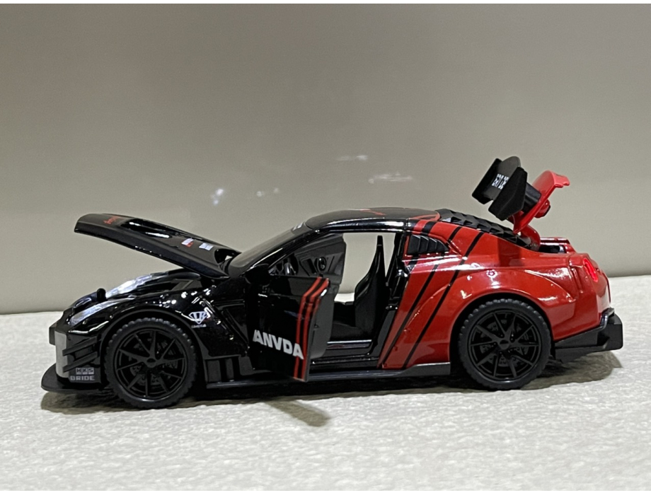 ​Mô hình xe ô tô NISSAN GT-R  R35 tỷ lệ 1:32