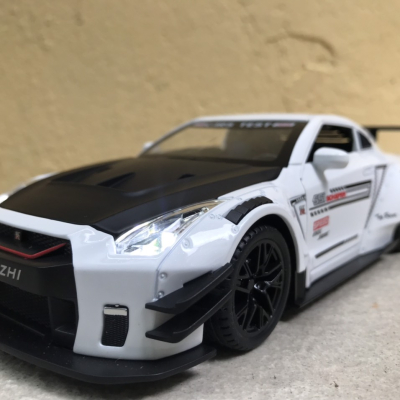 Mô hình xe Ô tô NISSAN GT- R tỷ lệ 1:24