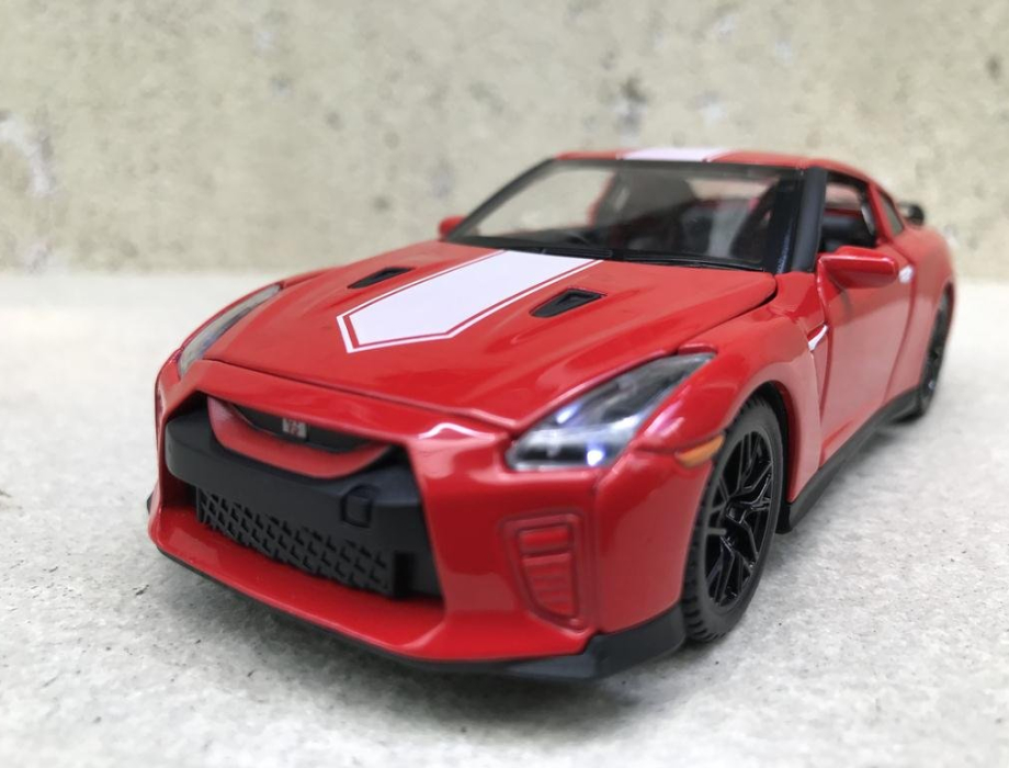 Mô hình xe ô tô NISSAN GT-R tỷ lệ 1:32 Mô hình xe ô tô NISSAN GT-R tỷ lệ 1:32
