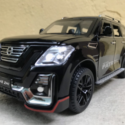Mô hình xe Ô tô NISSAN PATROL tỷ lệ 1:24