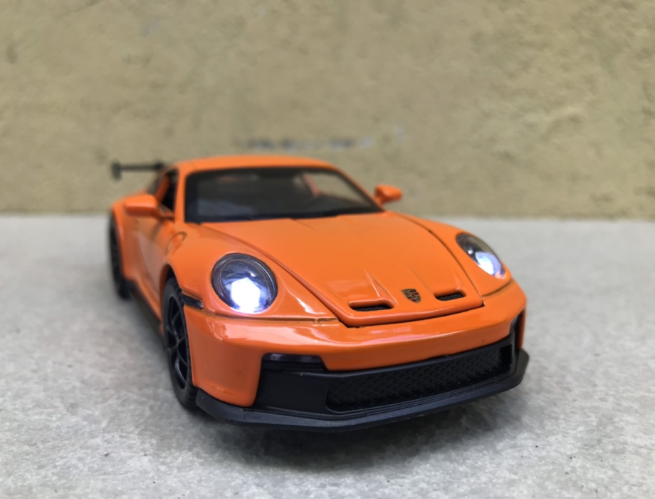 Mô hình xe ô tô Porsche 911 GT3 tỷ lệ 1:32 Mô hình xe ô tô Porsche 911 GT3 tỷ lệ 1:32