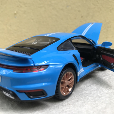 Mô hình xe ô tô Porsche 911 TurboS tỷ lệ 1:32