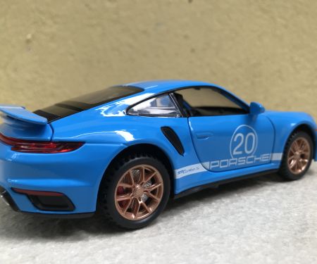​Mô hình xe ô tô Porsche 911 TurboS tỷ lệ 1:32