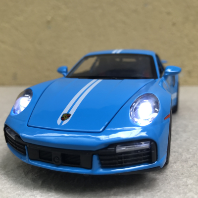 Mô hình xe ô tô Porsche 911 TurboS tỷ lệ 1:32