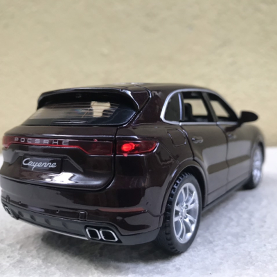 Mô hình xe ô tô Porsche Cayenne Turbo tỷ lệ 1:32