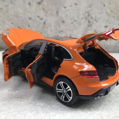 Mô hình xe ô tô Porsche MACAN tỷ lệ 1:32