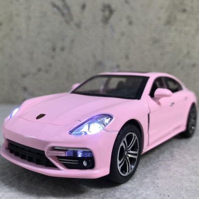 Mô hình xe ô tô Porsche Panamera tỷ lệ 1:32