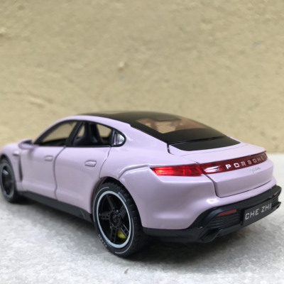 Mô hình xe ô tô Porsche Taycan tỷ lệ 1:32