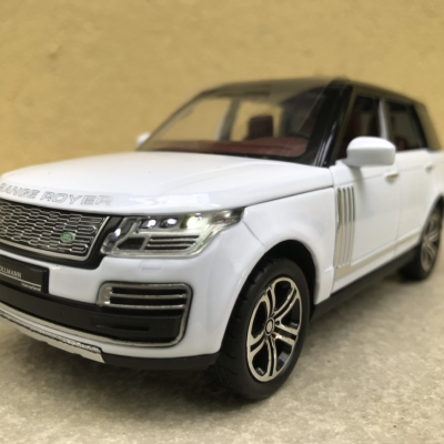 Mô hình xe ô tô Range Rover Vogue Hollmann tỷ lệ 1:32