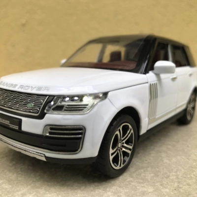 Mô hình xe ô tô Range Rover Vogue Hollmann tỷ lệ 1:32