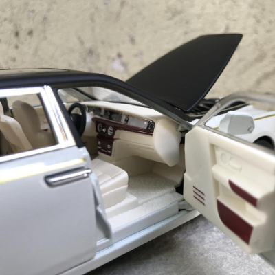 Mô hình xe Ô TÔ Rolls-Royce Phantom 2020 tỷ lệ 1:24