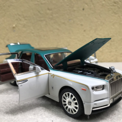 Mô hình xe Ô tô Rolls-Royce Phantom 2020 tỷ lệ 1:32