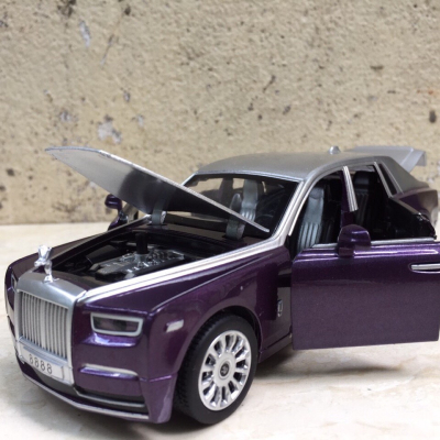 Mô hình xe Ô TÔ Rolls-Royce Phantom VIII tỷ lệ 1:32