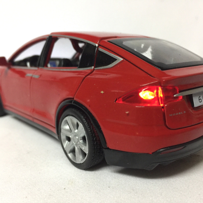 Mô hình xe Ô TÔ TESLA Model 90X tỷ lệ 1:32