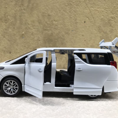 Mô hình xe ô tô TOYOTA Alphard 2023 tỷ lệ 1:32