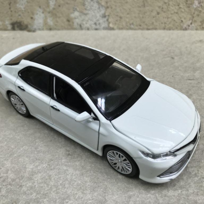 Mô hình xe ô tô TOYOTA CAMRY 2020 tỷ lệ 1:32