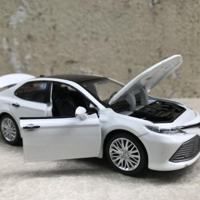 Mô hình xe ô tô TOYOTA CAMRY 2020 tỷ lệ 1:32