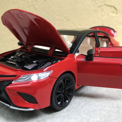 Mô hình xe ô tô TOYOTA CAMRY 2021 tỷ lệ 1:24