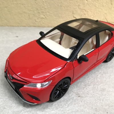 Mô hình xe ô tô TOYOTA CAMRY 2021 tỷ lệ 1:24