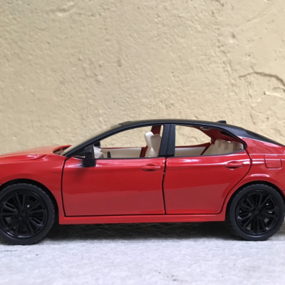 Mô hình xe ô tô TOYOTA CAMRY 2021 tỷ lệ 1:24
