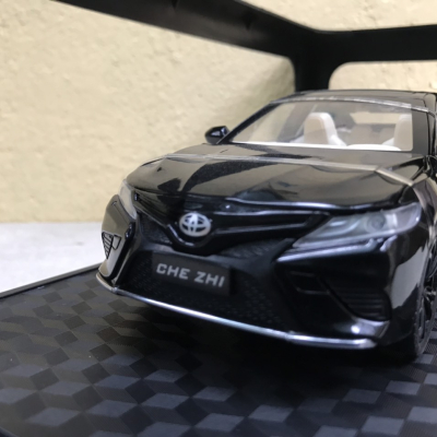 Mô hình xe ô tô TOYOTA CAMRY 2021 tỷ lệ 1:24