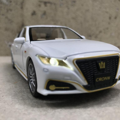 Mô hình xe ô tô TOYOTA CRONW 2021 tỷ lệ 1:32