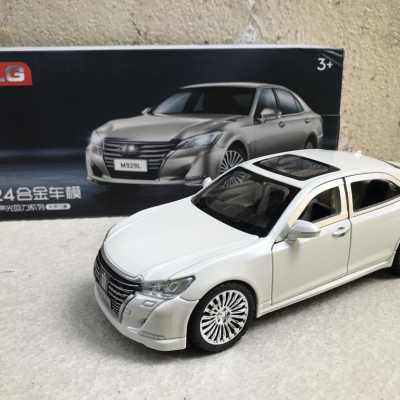 Mô hình xe ô tô TOYOTA CROWN 2020 tỷ lệ 1:24