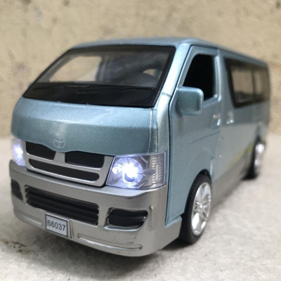 Mô hình xe ô tô TOYOTA HIACE (Cá Mập đầu búa) tỷ lệ 1:32