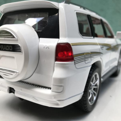 Mô hình xe ô tô TOYOTA PRADO TX tỷ lệ 1:24