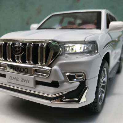 Mô hình xe ô tô TOYOTA PRADO TX tỷ lệ 1:24