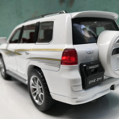 Mô hình xe ô tô TOYOTA PRADO TX tỷ lệ 1:24