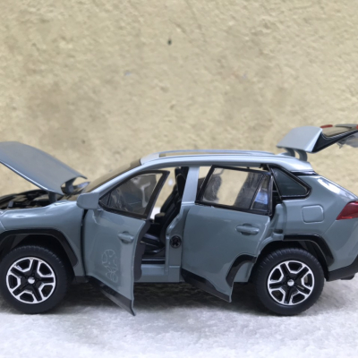 Mô hình xe ô tô Toyota RAV4 2024 tỷ lệ 1:32