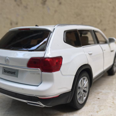 Mô hình xe Ô TÔ Volkswagen TERAMONT 2019  tỷ lệ 1:32