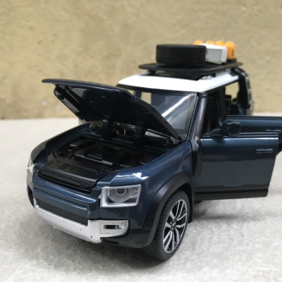 Mô hình xe Range Rovee Defender 2021 tỷ lệ 1:32