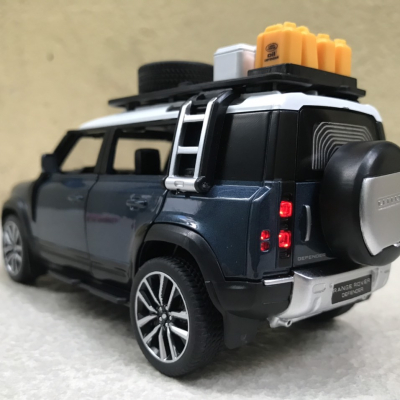 Mô hình xe Range Rovee Defender 2021 tỷ lệ 1:32