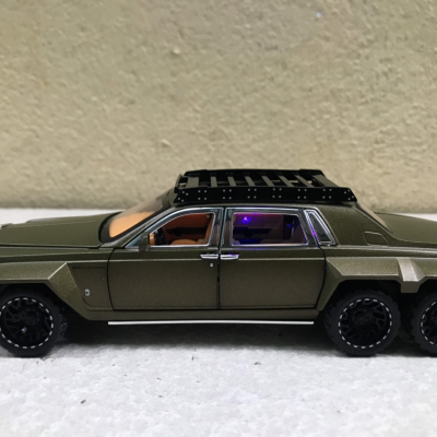 Mô hình xe Roll-Royce Phantom 6x6 tỷ lệ 1:32