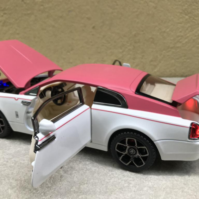 Mô hình xe Rolls-Royce Coupe Mansory tỷ lệ 1:24