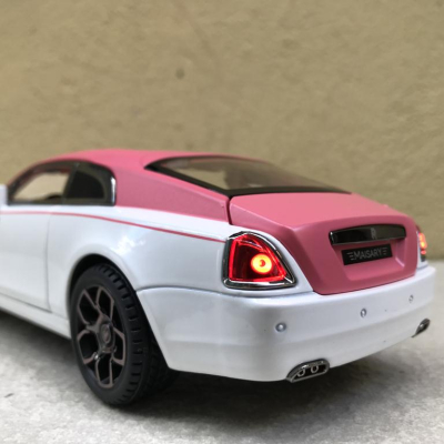 Mô hình xe Rolls-Royce Coupe Mansory tỷ lệ 1:24