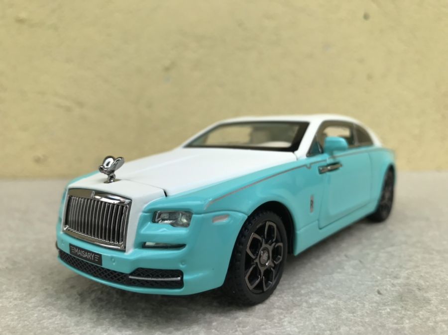 ​Mô hình xe Rolls-Royce Coupe Mansory tỷ lệ 1:32