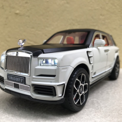 Mô hình xe Rolls-Royce CULLINAN Mansory  tỷ lệ 1:24