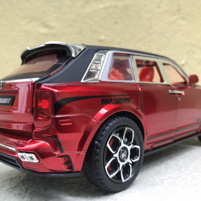 Mô hình xe Rolls-Royce CULLINAN Mansory  tỷ lệ 1:24