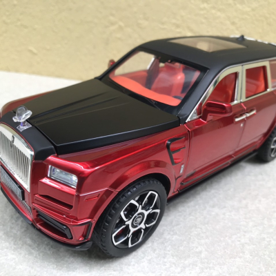 Mô hình xe Rolls-Royce CULLINAN Mansory  tỷ lệ 1:24