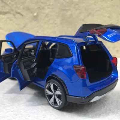 Mô hình xe SUBARU Forester 2024 tỷ lệ 1:32