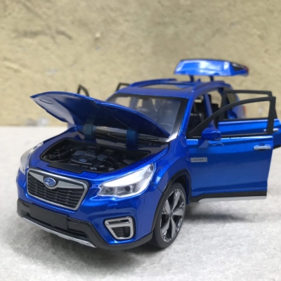 Mô hình xe SUBARU Forester 2024 tỷ lệ 1:32