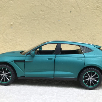 Mô hình xe SUV Aston martin DBX 2022 tỷ lệ 1:32
