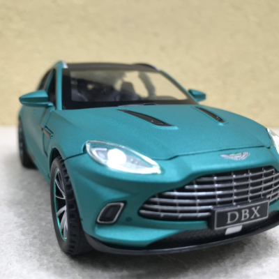 Mô hình xe SUV Aston martin DBX 2022 tỷ lệ 1:32