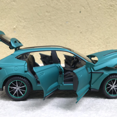 Mô hình xe SUV Aston martin DBX 2022 tỷ lệ 1:32