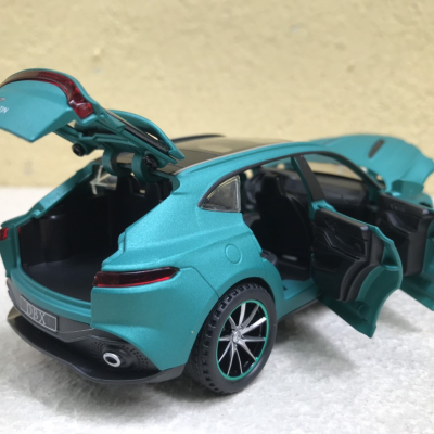 Mô hình xe SUV Aston martin DBX 2022 tỷ lệ 1:32
