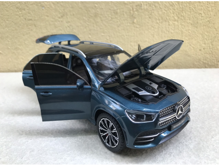Mô hình xe SUV Mercedes GLE 350 tỷ lệ 1:24 Mô hình xe SUV Mercedes GLE 350 tỷ lệ 1:24